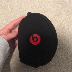 Very nice beats headphones